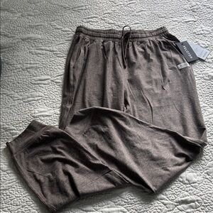 Peloton Dreamblend Jogger in Brown